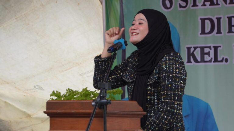 Ketua Tim Pembina (TP) Pos Layanan Terpadu (Posyandu) Provinsi Jawa Tengah, Hj. Nawal Arafah Yasin(Foto: Kominfo)