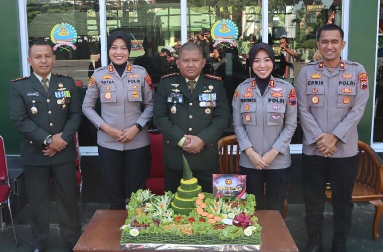 Polres Semarang Sambangi Satuan TNI, Wujudkan Sinergitas di HUT ke-80 TNI