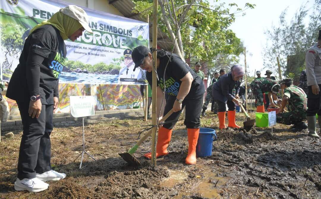 Agustina Wilujeng Pramestuti