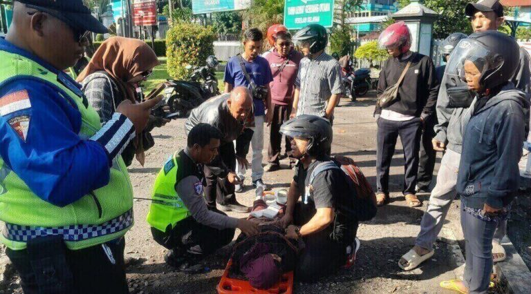 Laka Tunggal di Ungaran