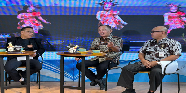 Ketua DPRD Jateng Sumanto (tengah) menjadi narasumber Program Aspirasi Jateng "Upaya Jawa Tengah Wujudkan Ketahanan Pangan" di Studio TATV Solo, belum lama ini. (Foto: Dok Humas)
