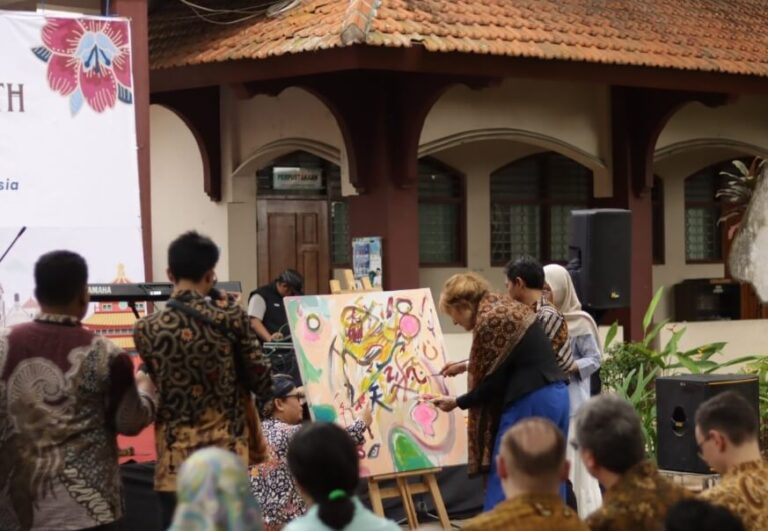 Indonesian Interfaith Scholarship 2025