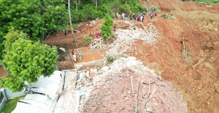 Enam Korban Longsor Majenang Cilacap Ditemukan di Hari Ketiga, 14 Warga Masih Hilang