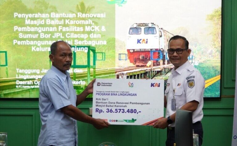 KAI Daop 5 Purwokerto Salurkan Rp132 Juta Dana TJSL