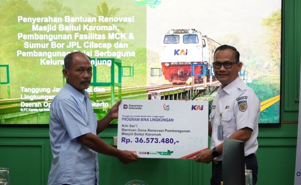 KAI Daop 5 Purwokerto Salurkan Rp132 Juta Dana TJSL