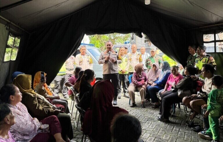 Polres Blora Evakuasi 10 Keluarga Korban Longsor Cepu ke Rusunawa Tambakromo