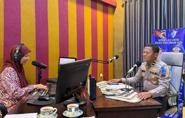Radio Kota Batik Gelar Dialog Interaktif Operasi Zebra Candi 2025 bersama Satlantas Polres Pekalongan Kota