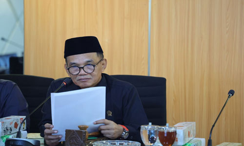 Ketua DPRD Jateng Sumato saat menetapkan Pokok-Pokok Pikiran untuk penyusunan Rencana Kerja Pemerintah Daerah (RKPD) tahun 2026. (Foto: Dok Humas)