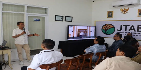 Komisi C DPRD Jateng monitoring dan evaluasi ke PT Jateng Agro Berdikari (JTAB) di Karanganyar baru-baru ini. [Foto: Dok Humas]