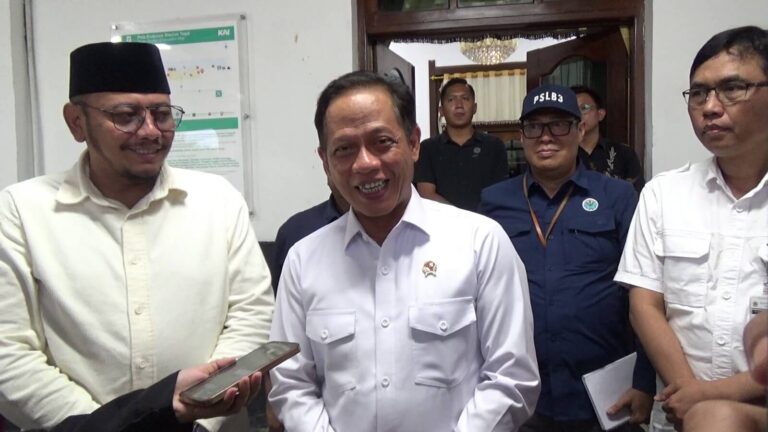 Hanif Faisol Nurofiq