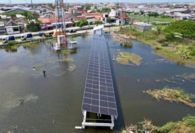 Pompa Air Tenaga Surya