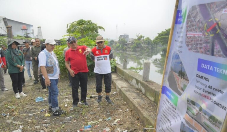 Jembatan Akses Sentra Pengasapan Ikan Bandarharjo