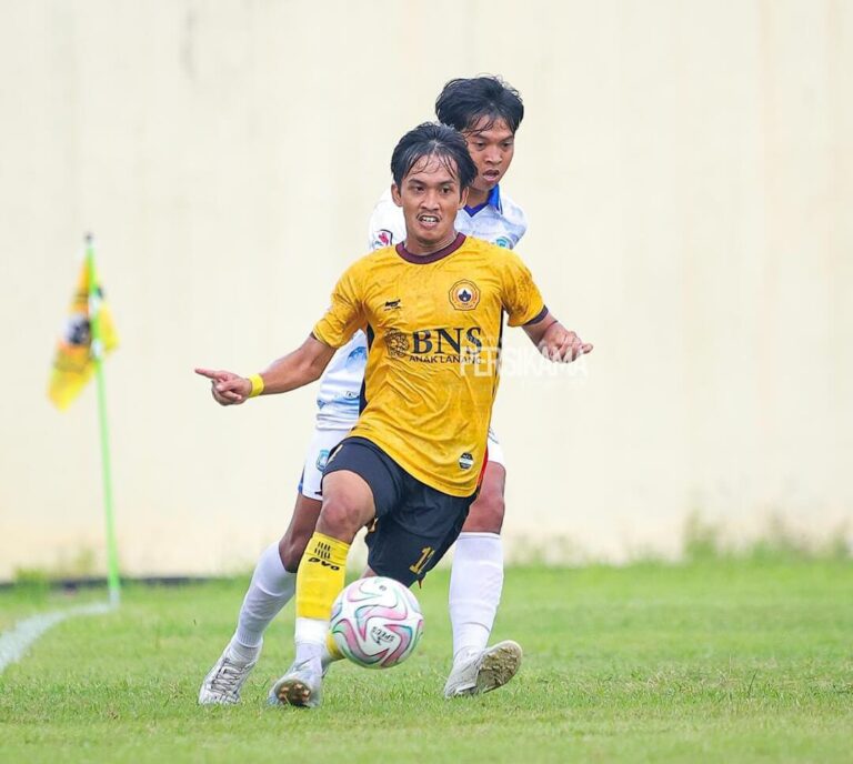 Persibara vs Persikama