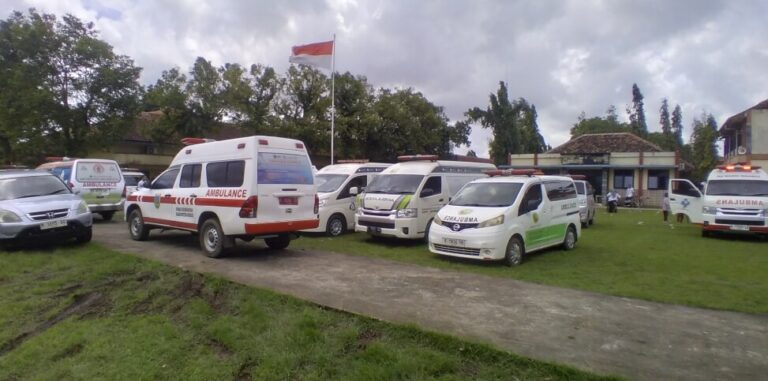 Ambulans Siaga di SMAN 2 Kudus