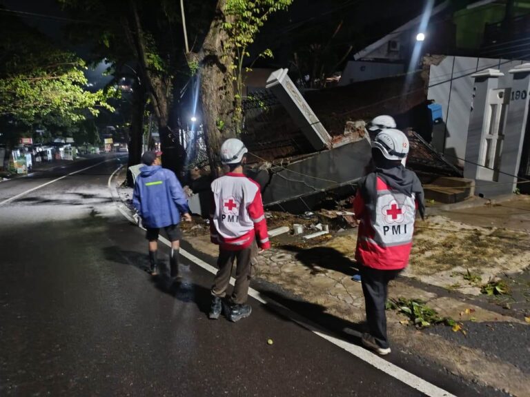 Longsor di Kota Semarang