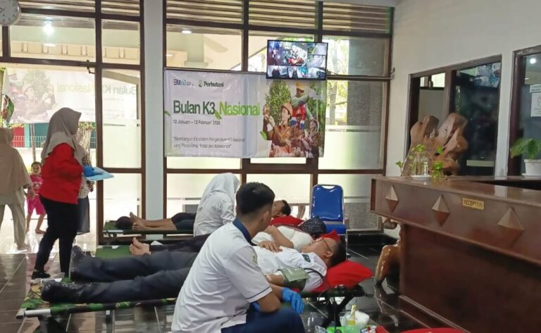 Perhutani Randublatung Gelar Donor Darah