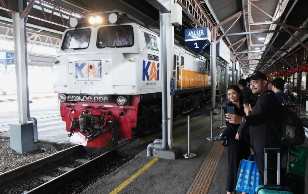 Penumpang KA di wilayah Daop 4 Semarang