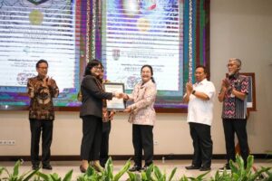 Agustina Wilujeng Pramestuti 