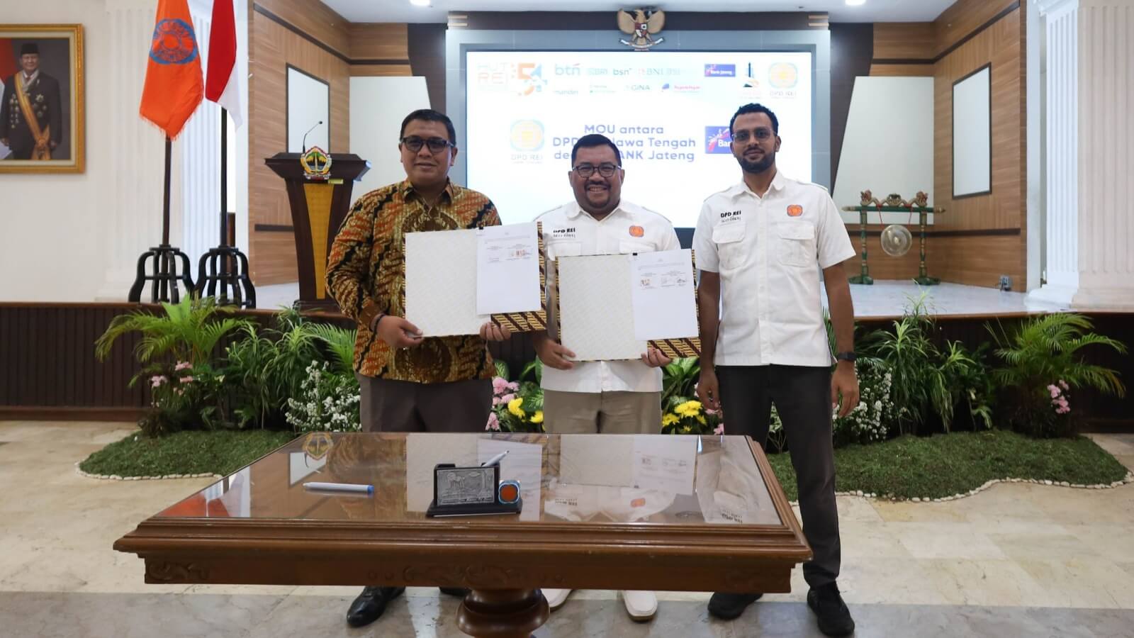 Bank Jateng melakukan penandatanganan Nota Kesepakatan dengan DPD REI Jateng