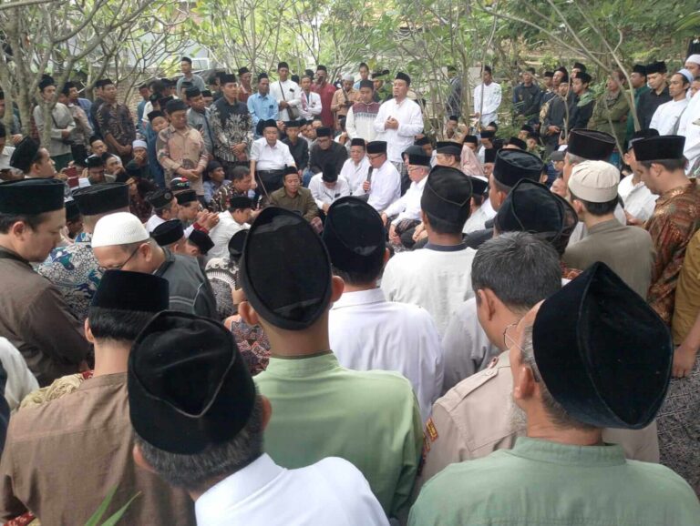 KH Ahmad Hadlor Ihsan Wafat