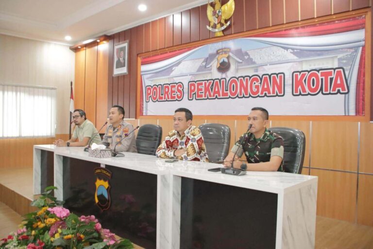 Polres Pekalongan Kota menggelar Rakor Linsek