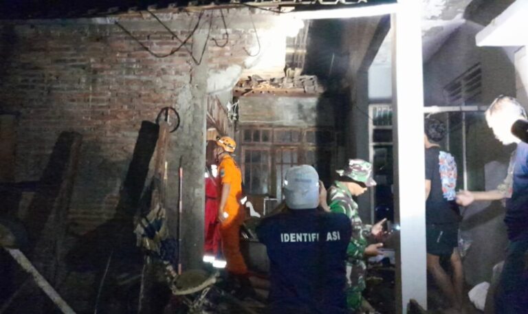 Kebakaran Rumah di Genuk Ungaran Barat
