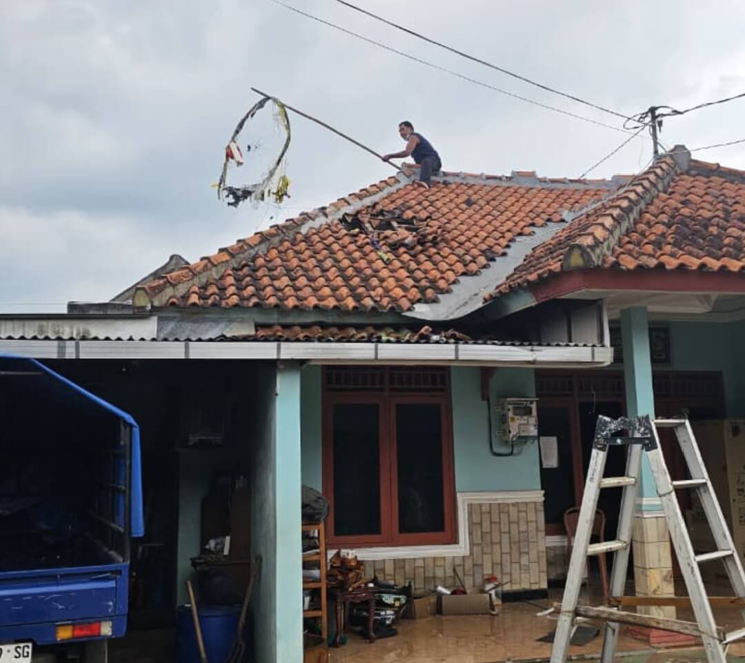 Ledakan Petasan Balon Udara di Tembalang
