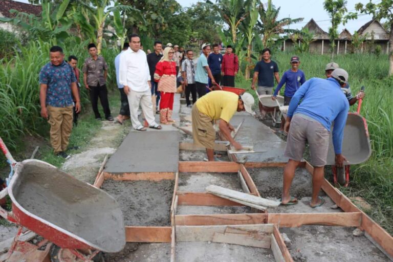 Perbaikan Jalan Nglebak