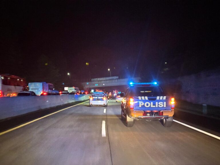 One Way Lokal di Tol Semarang–Solo