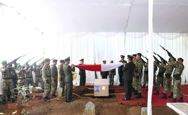 Pemakaman militer