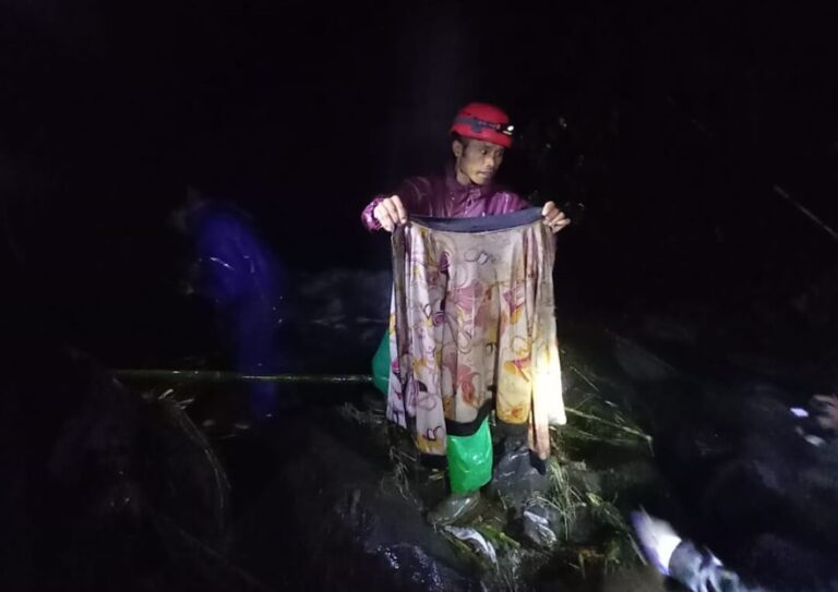 Petani Hanyut di Sungai Bogowonto Wonosobo 