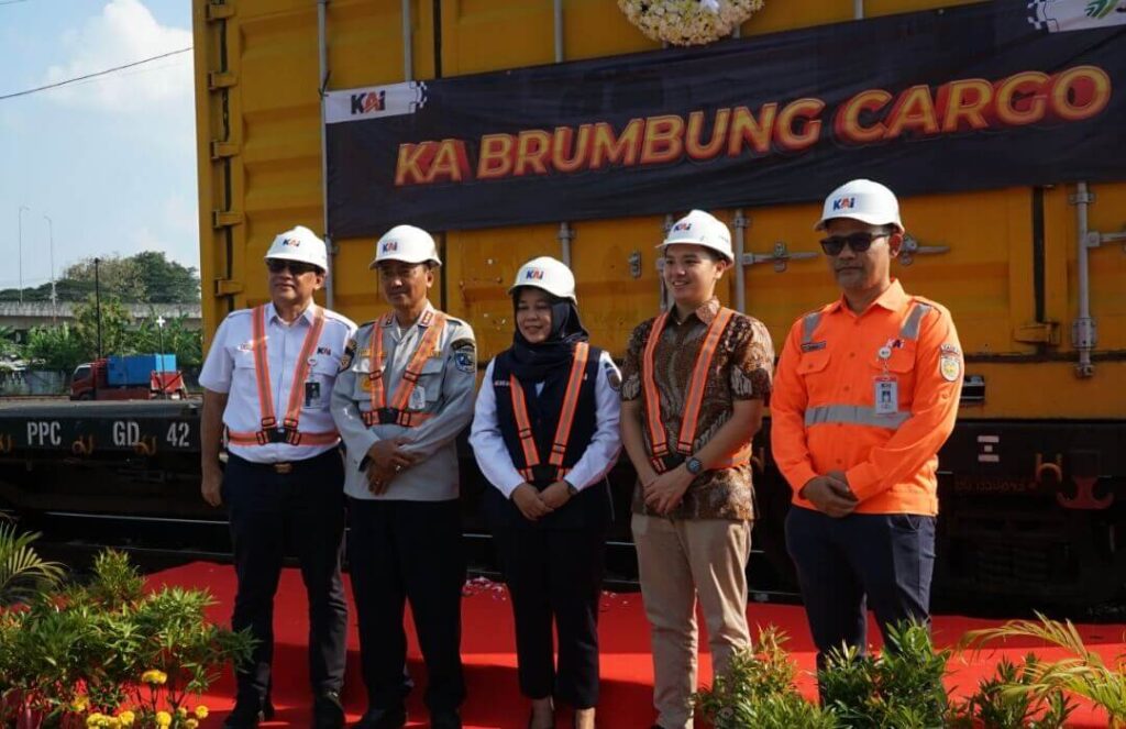 Peresmian KA Brumbung Cargo