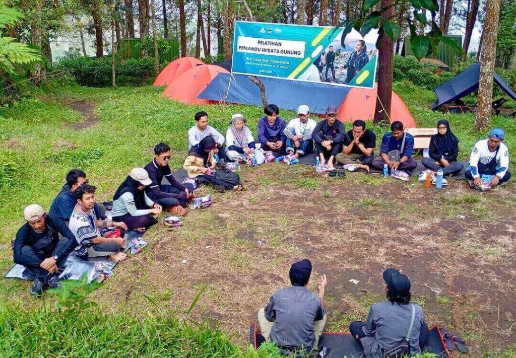 Program Pelatihan Pemandu Wisata Gunung (PWG) 2026