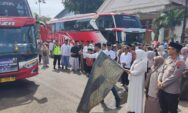 Pemberangkatan Calhaj Kota Pekalongan Kloter 14 dan 15 Berjalan Aman dan Lancar