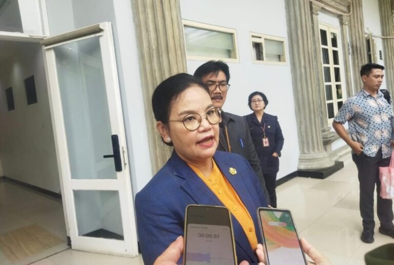 Agustina Wilujeng Pramestuti