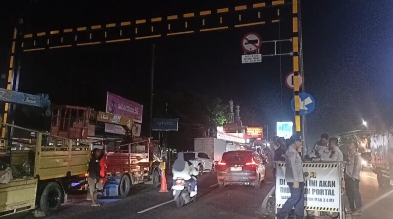 Pemasangan portal Silayur