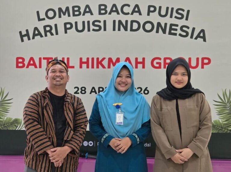 Lomba Baca Puisi di RS Baitul Hikmah Kendal