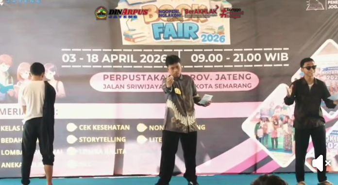 Lomba Baca Puisi Berantai
