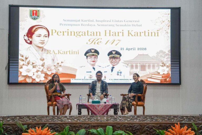 Peringatan Hari Kartini di Semarang