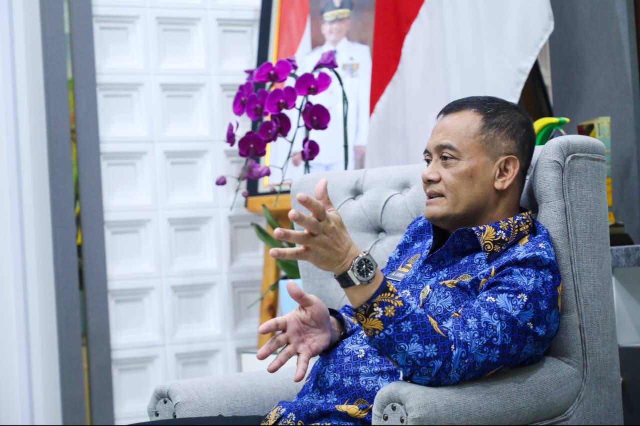 Gubernur Ahmad Luthfi