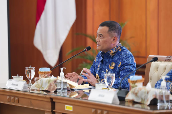 Ahmad Luthfi Minta BUMD Lebih Kreatif Demi Dongkrak PAD