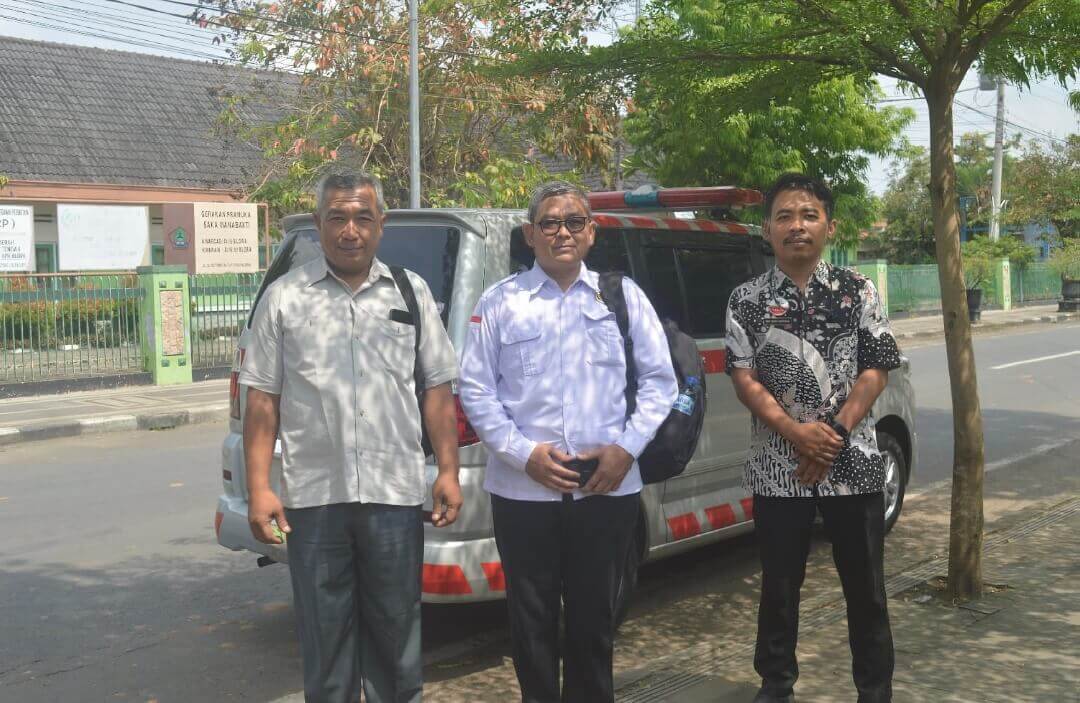 Petugas penyelenggara haji dari Kantor Kementerian Haji dan Umroh Kabupaten Blora