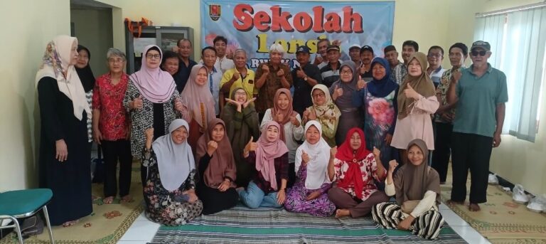 Sekolah Lansia “Ceria” Ngaliyan