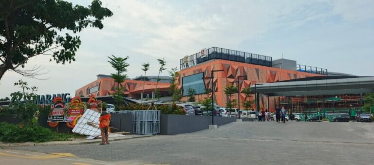 23 Semarang Shopping Center