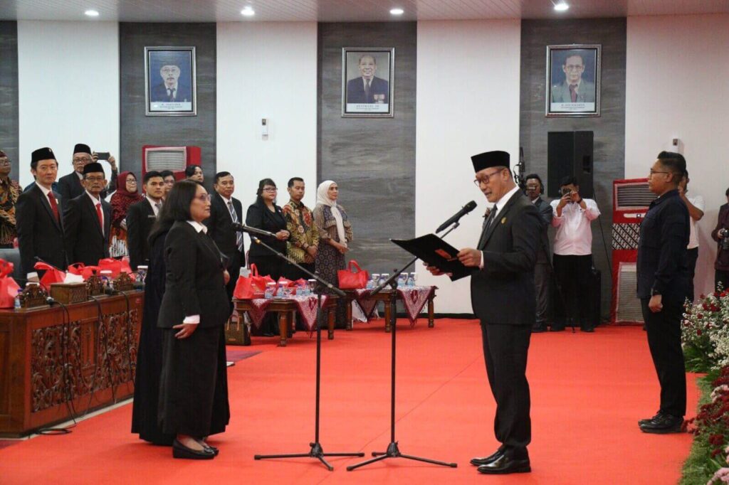 Pelantikan Endang Retnawati Jadi PAW DPRD Kota Semarang