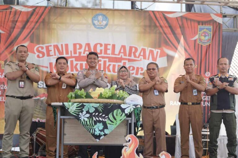 Mengenal Lebih Dekat Sosok “Pejuang” Pendidikan Anak Berkebutuhan Khusus Randublatung