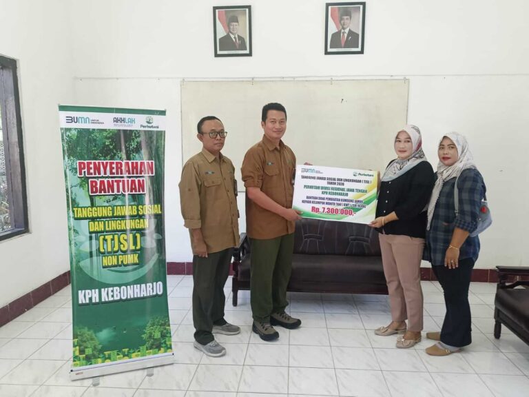 Perhutani Kebonharjo Salurkan Dana Stimulan