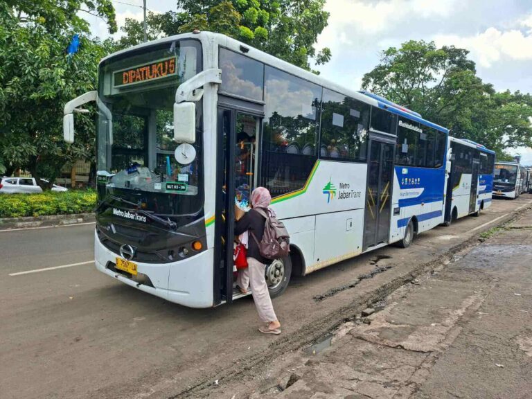 Metro Jabar Trans