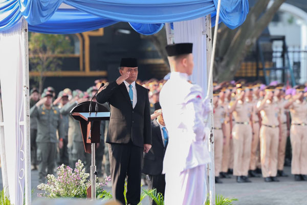 Harkitnas 2026, Gubernur Jateng Ajak Masyarakat Perkuat Solidaritas Sosial dan Literasi Digital