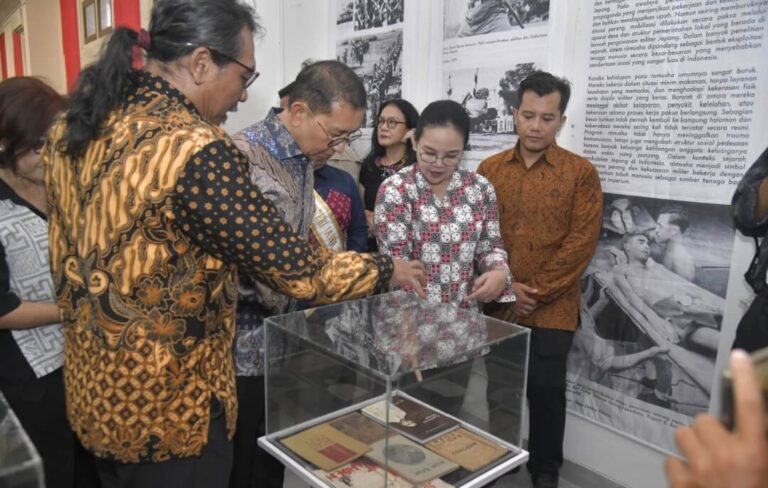 Pameran Filateli di Semarang
